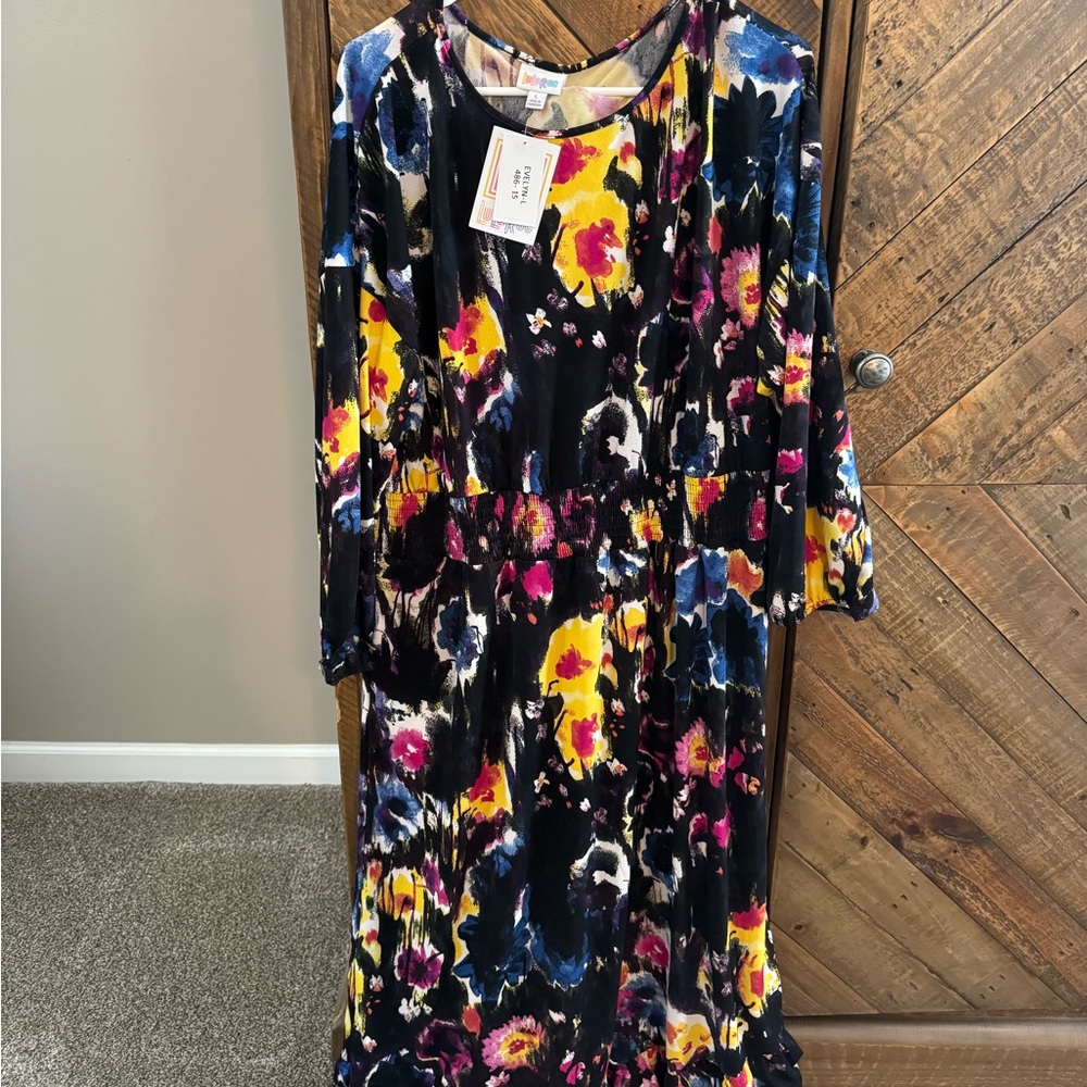 NWT Size Large, LULAROE Evelyn Dress